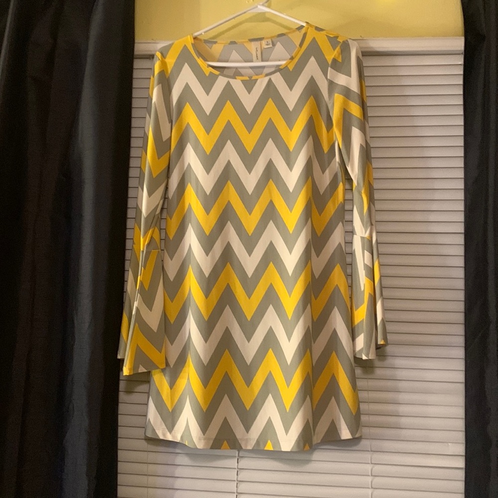 Yellow, grey and white chevron print dress size small